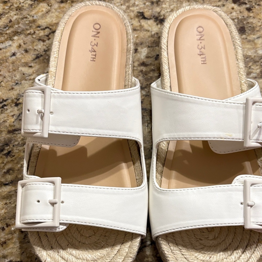 ON-34™ Women's White Buckle Sandals - Picture 4 of 7